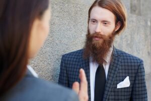 Woran Erkennt Man Falsche Menschen? – Typische Anzeichen für unehrliche oder falsche Menschen.